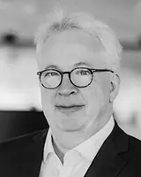 Foto von Dr. Thomas Schulte-Beckhausen