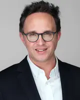 Foto von Dr. Aris Kaschefi